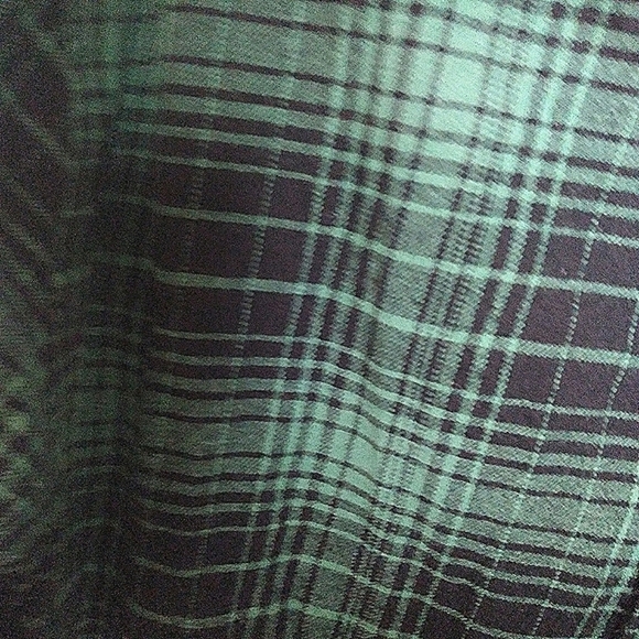 Pacsun Green and Black Plaid Flannel Button Up Regular Fit Shirt Size Medium - Picture 5 of 9